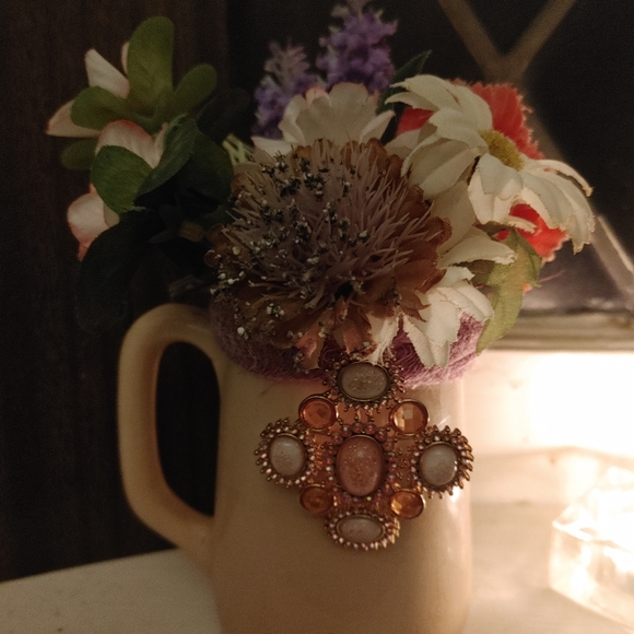 Valentines day arrangements - Picture 2 of 4